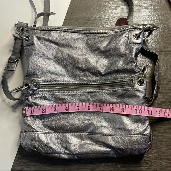 The Sak Metallic Grey Leather Crossbody Purse Bag - Picture 14 of 14